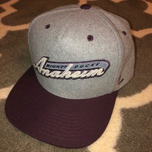 Mighty Ducks of Anaheim SnapBack *MINT CONDITION*